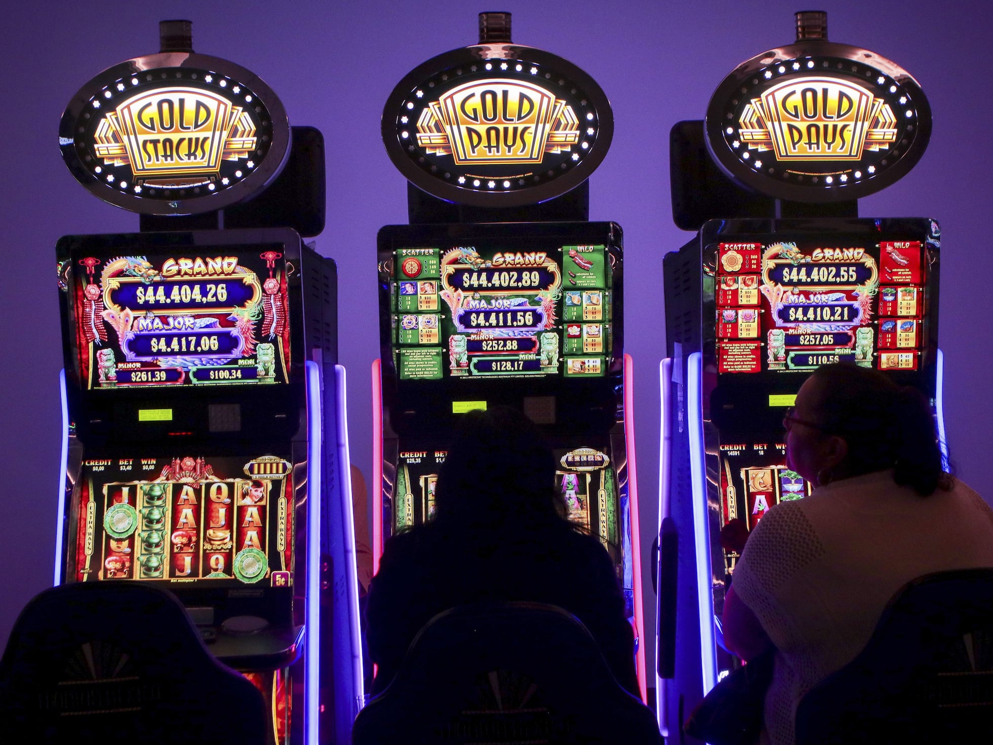 como ativar o segundo slot de memória ram